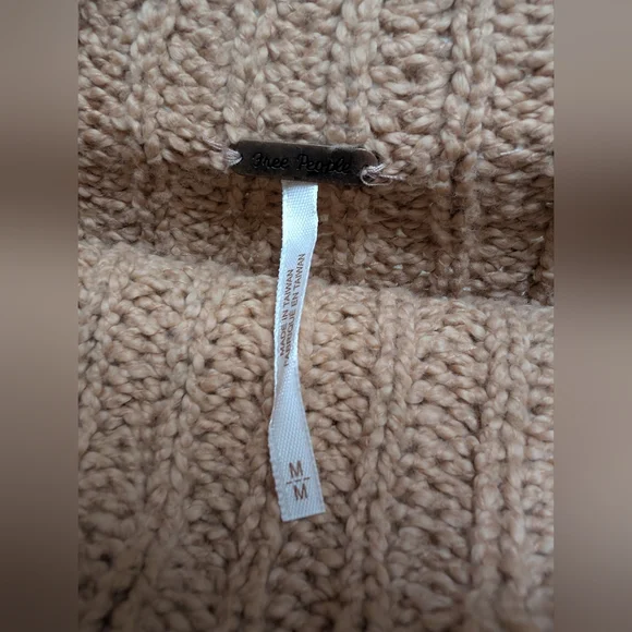 Free People Sweater - Picture 3 of 5